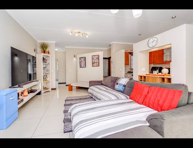 2 BEDROOM APARTMENT FOR SALE IN BEVERLEY